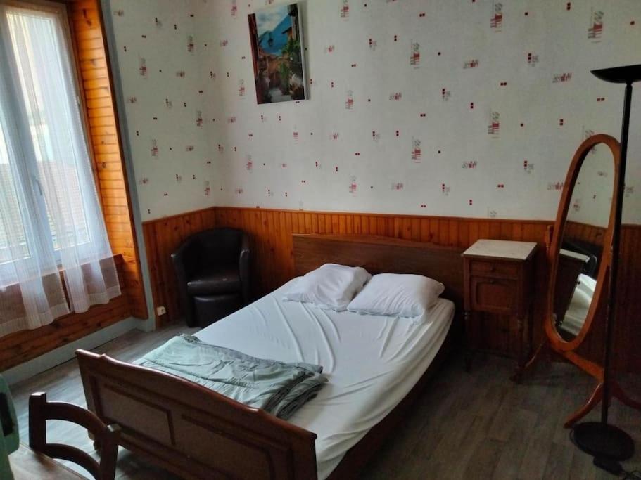 Appartamento Le Nid Douillet Rustique Linge Fourni La Bourboule Esterno foto